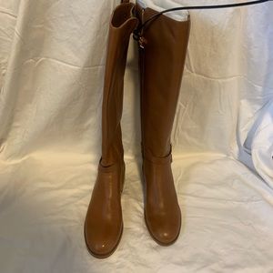 Brand new Michael kors brown boots women’s size 8